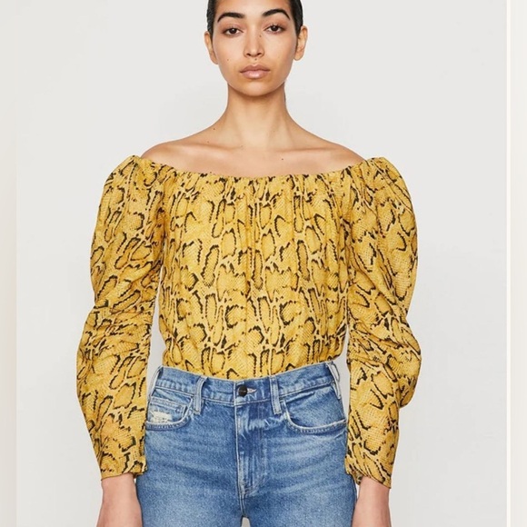 FRAME NWOT Off Shoulder Billow Top in Python Sz MEDIUM - Picture 1 of 2